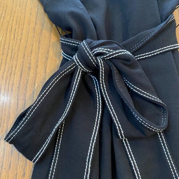 Minimalist Quiet Luxury LOFT Black Dress Long Sleeve Tie Waist Contrast Stitch 6 - Picture 5 of 12